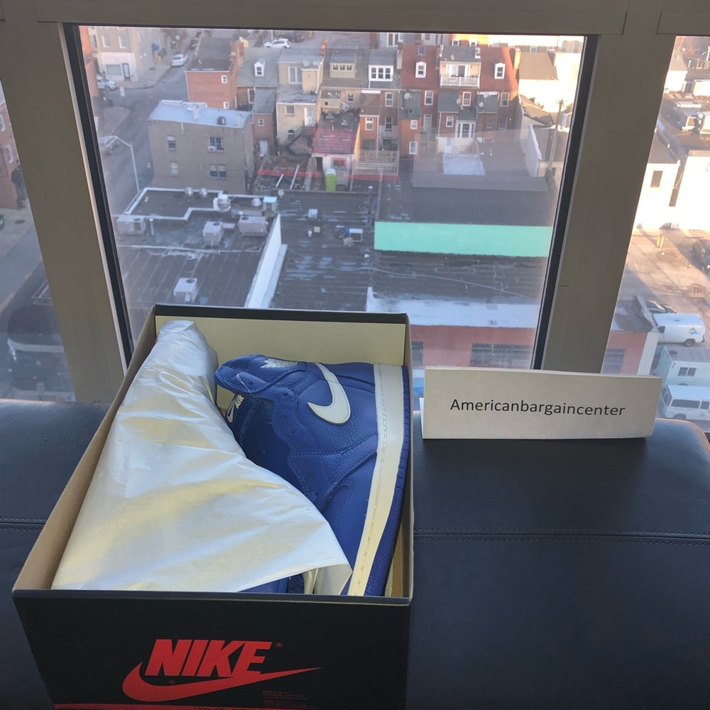 Air Jordan retro one blue size 12